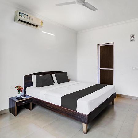 Super Hotel O Porvorim Sangolda Luaran gambar