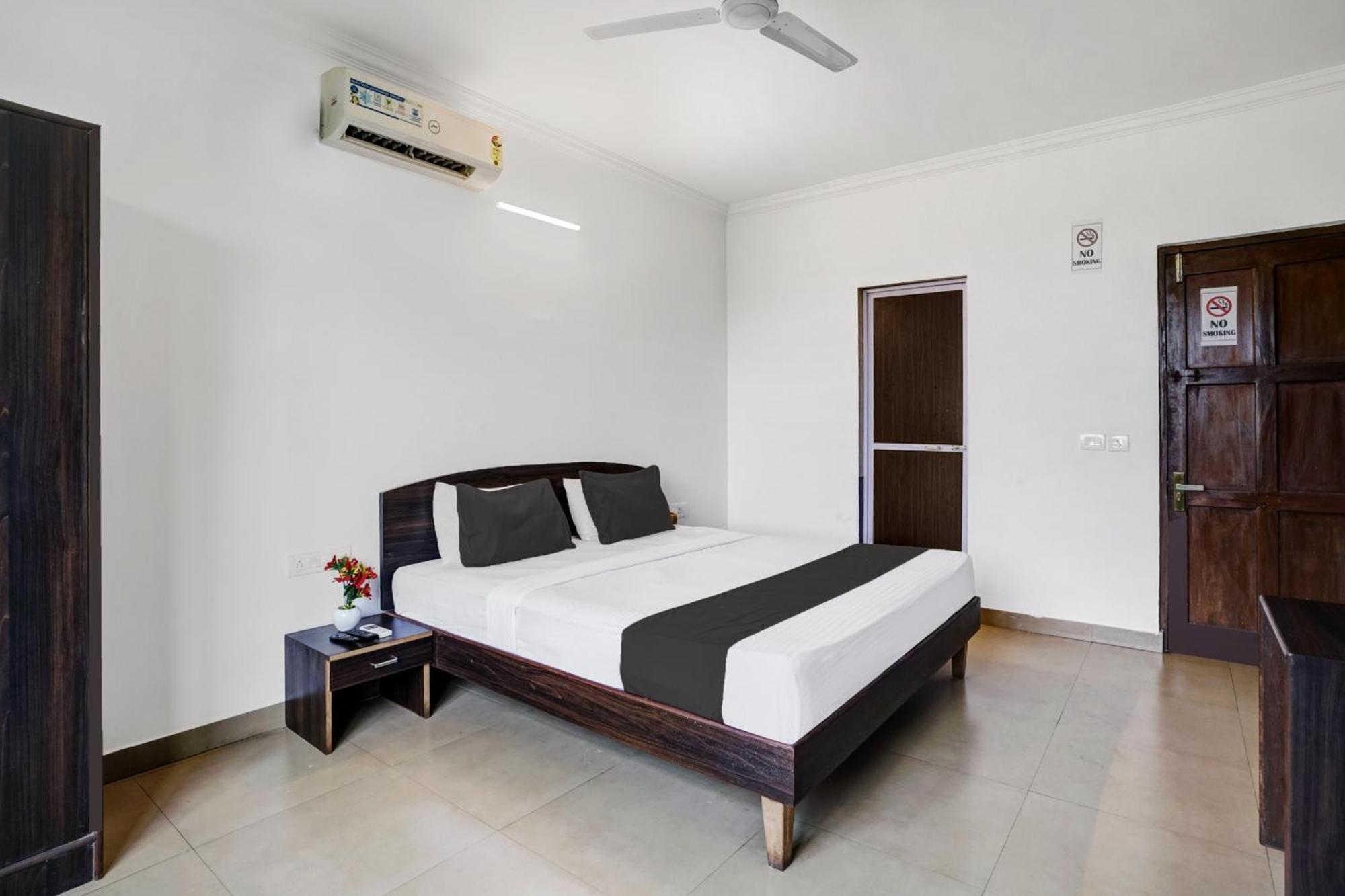 Super Hotel O Porvorim Sangolda Luaran gambar