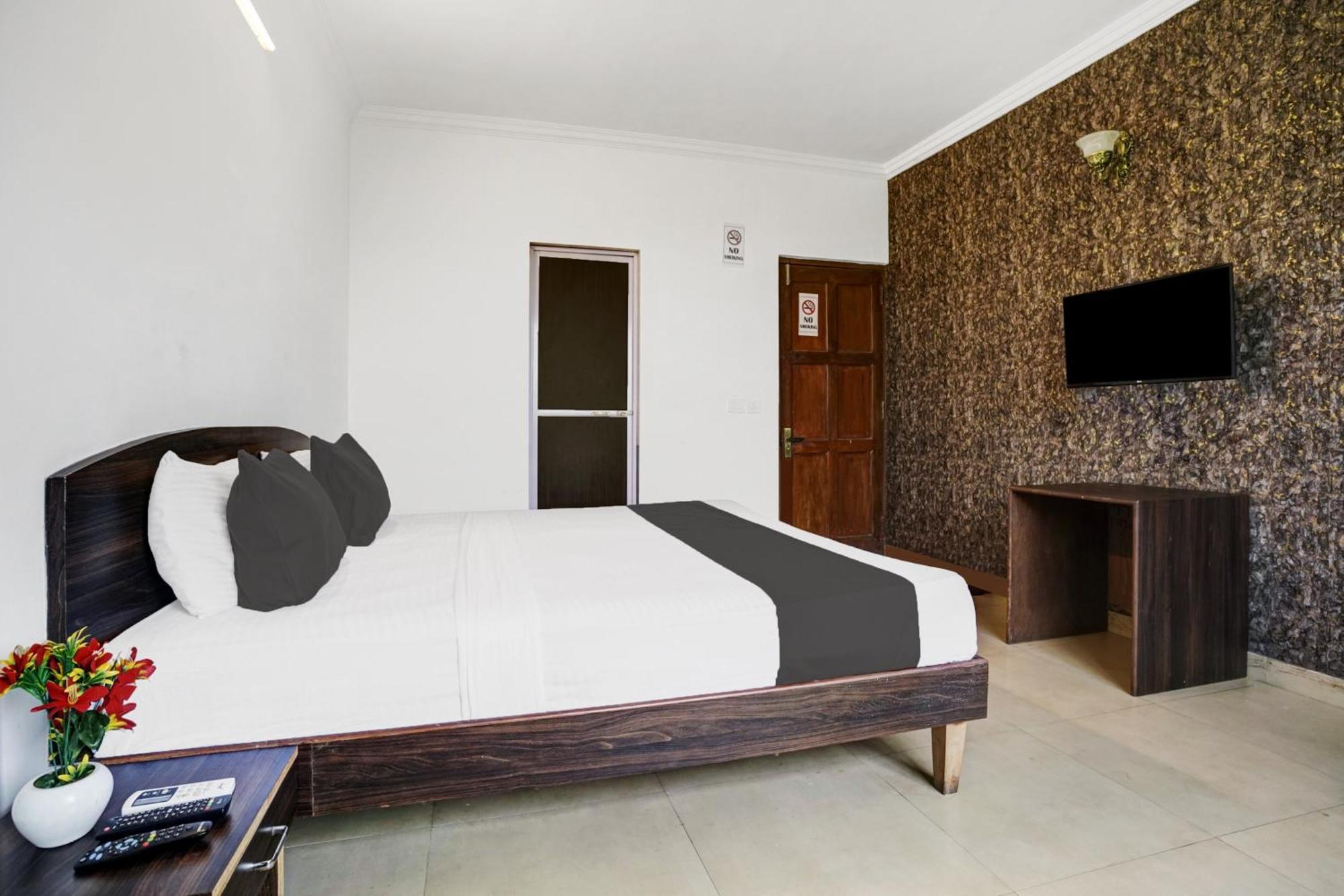 Super Hotel O Porvorim Sangolda Luaran gambar