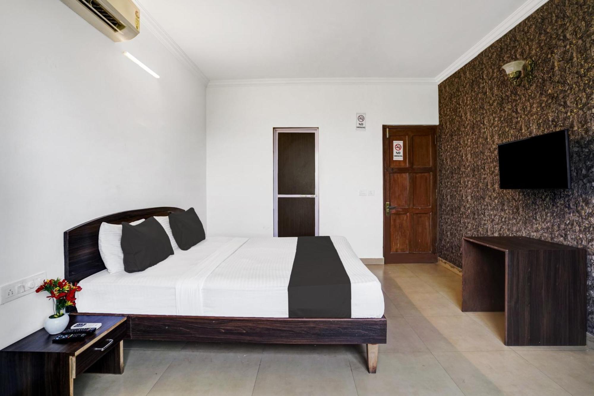 Super Hotel O Porvorim Sangolda Luaran gambar