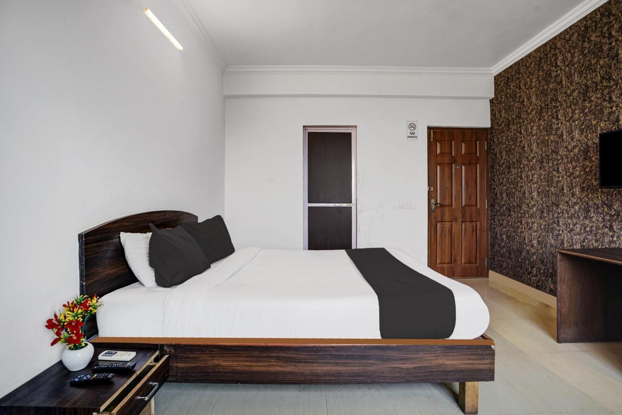 Super Hotel O Porvorim Sangolda Luaran gambar