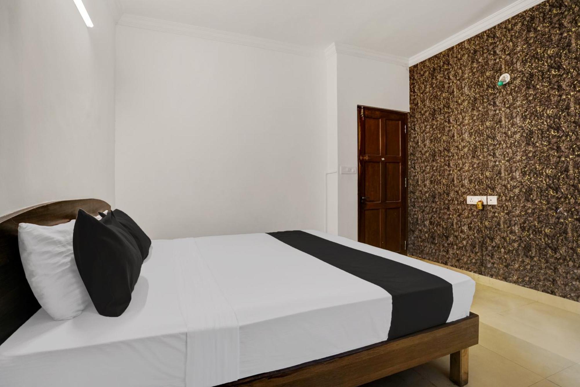 Super Hotel O Porvorim Sangolda Luaran gambar